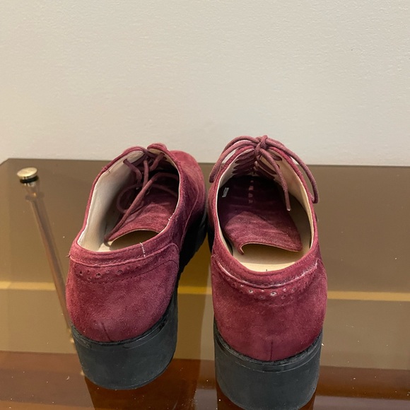 Suede Nine West Burgundy sneakers in size 6; in great condition - Picture 2 of 4